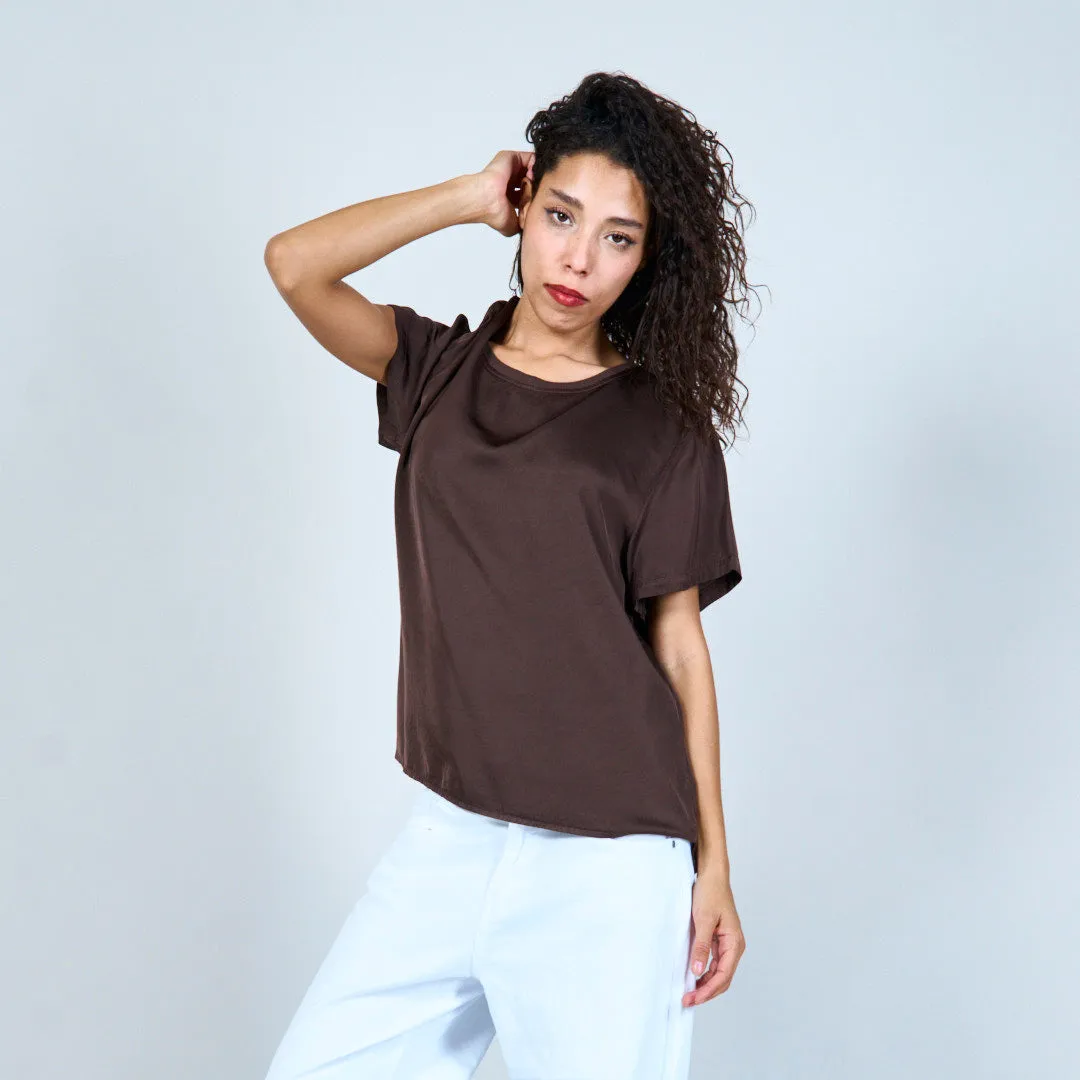 Classic loose-fit blouse wholesale
