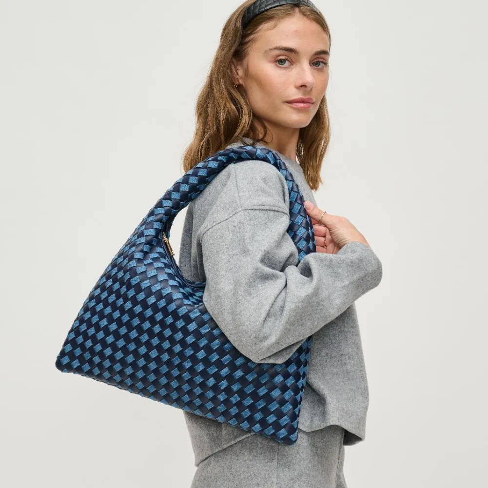 Leah Hobo