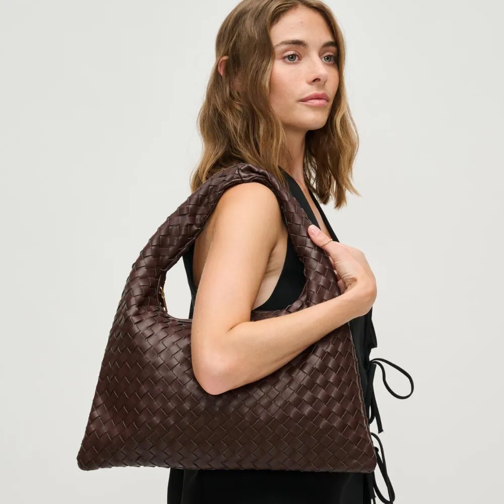 Leah Hobo