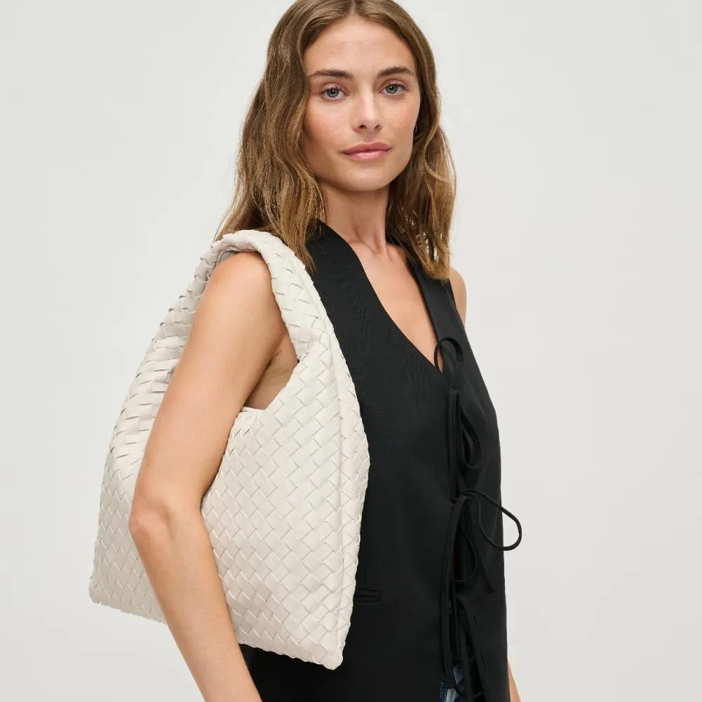 Leah Hobo