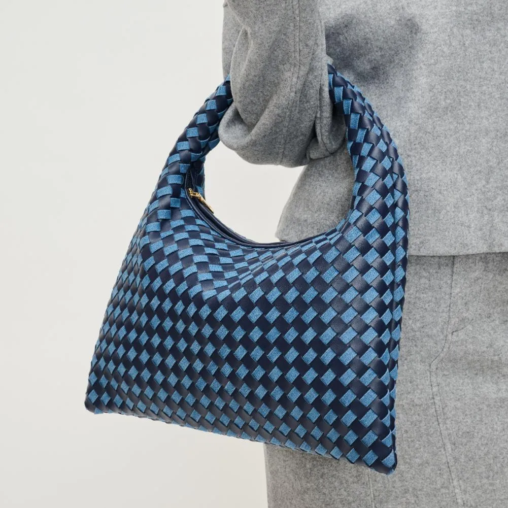 Leah Hobo