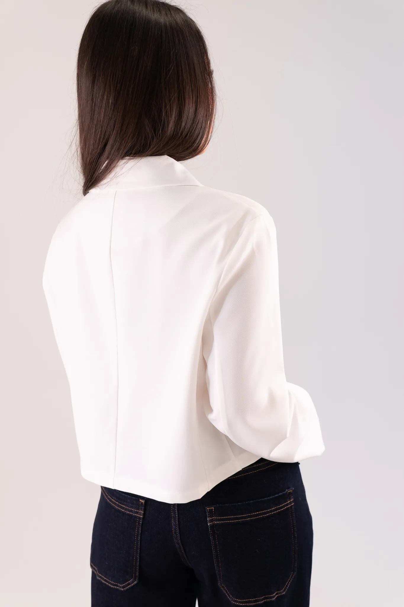 Lila Crop Jacket In White